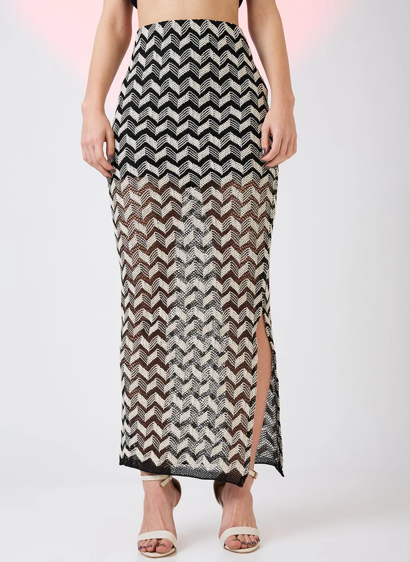 globus Globus Women Chevron Pattern Crochet Mid Rise Side Slit Pencil Maxi Skirt